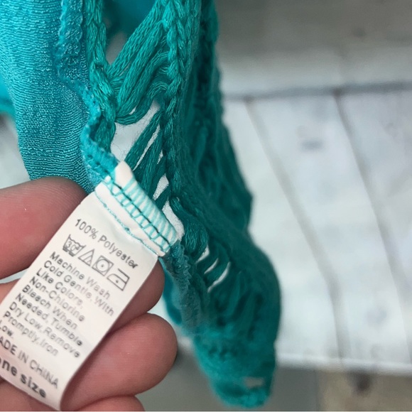 Turquoise Long top size one size fits all - Picture 11 of 11